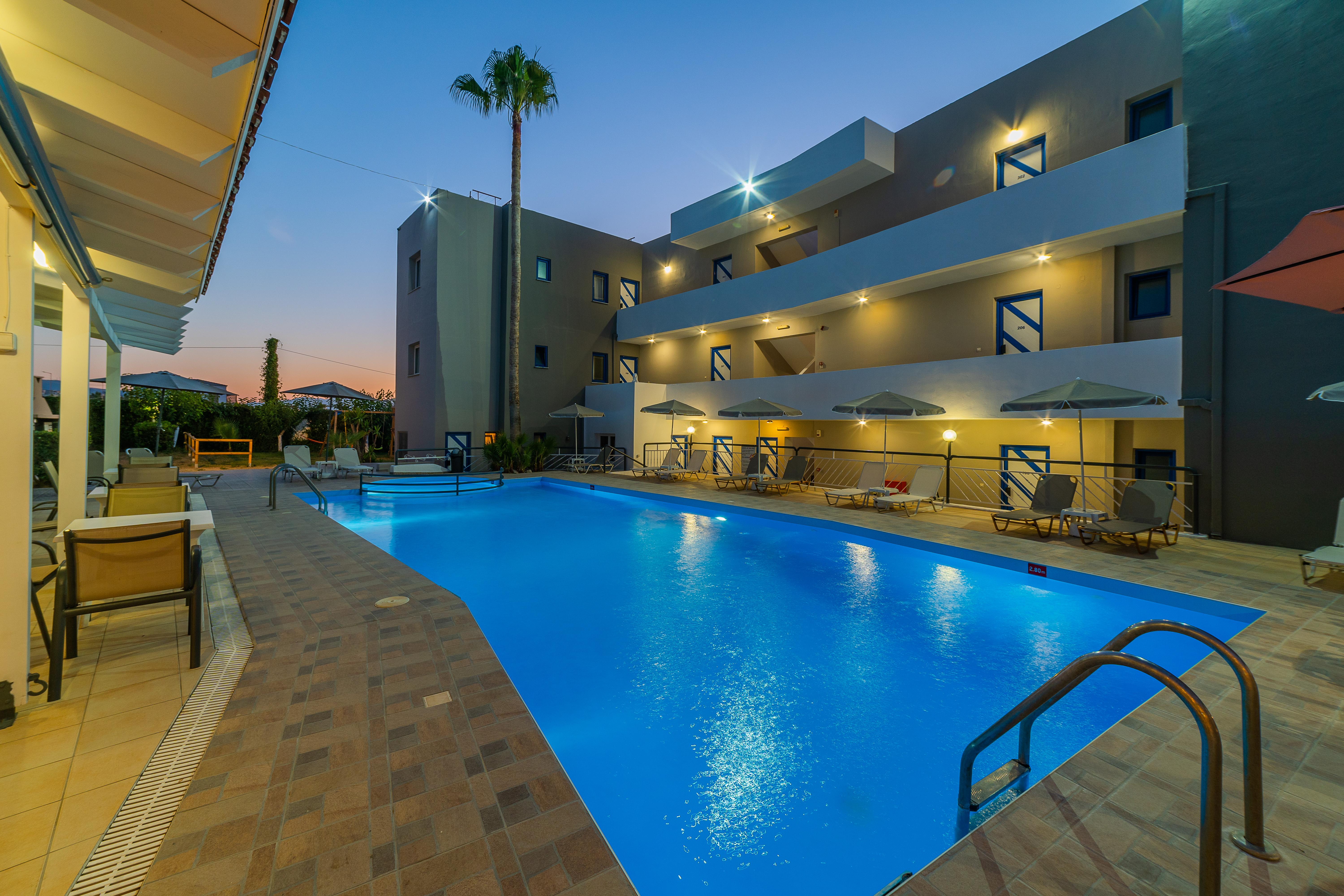 Blue Dream Hotel Stavromenos  Bagian luar foto