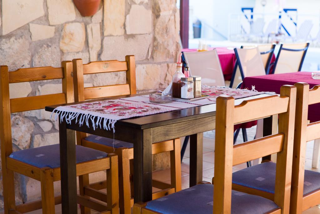 Blue Dream Hotel Stavromenos  Bagian luar foto