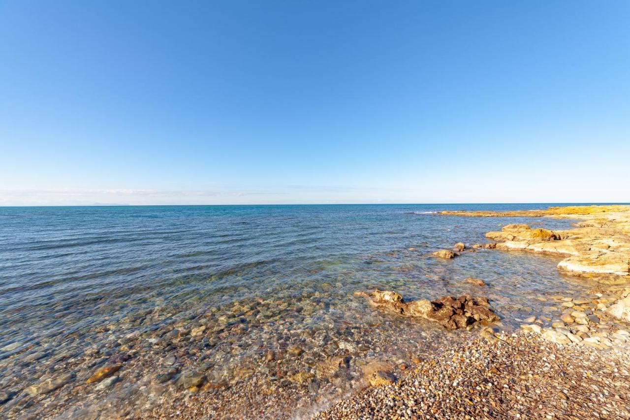 Blue Dream Hotel Stavromenos  Bagian luar foto